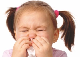 Почему беспокоит постоянная заложенность носа