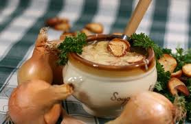 Луковый суп с сельдереем