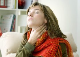 Воспалительные болезни гортани и голосовых связок, связанные с инфекцией